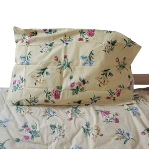Vintage Springs Floral Red Blue Yellow Pillowcase